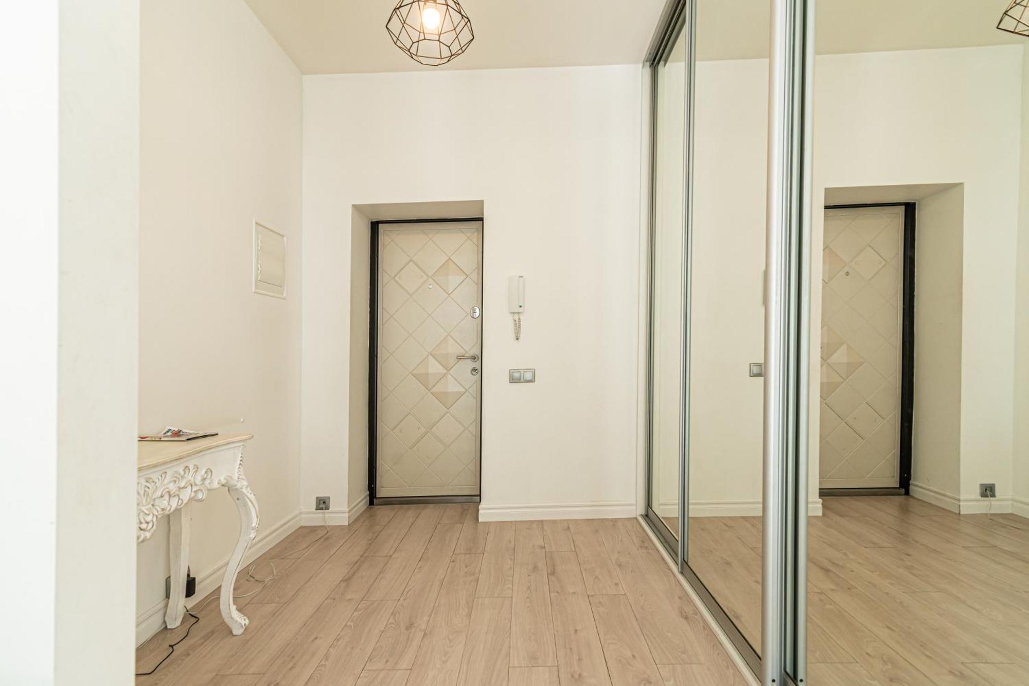 Stylish Old Town Apartment Рига Экстерьер фото